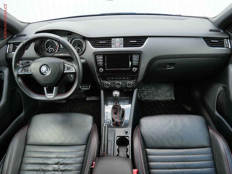 Škoda Octavia (2015) 2.0 TDi, ČR, RS, DSG - fotka 8 z 27