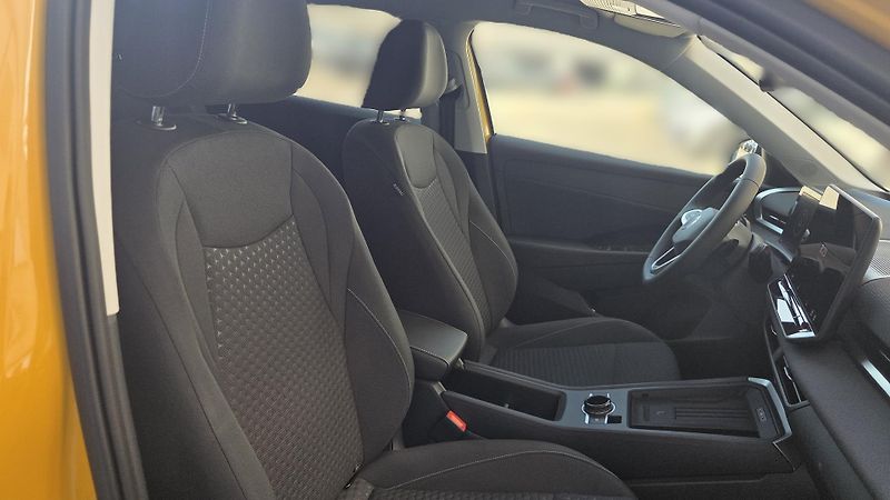 Volkswagen T-Roc Life 1,5 eTSI 85 kW 7DSG - fotka 14 z 26