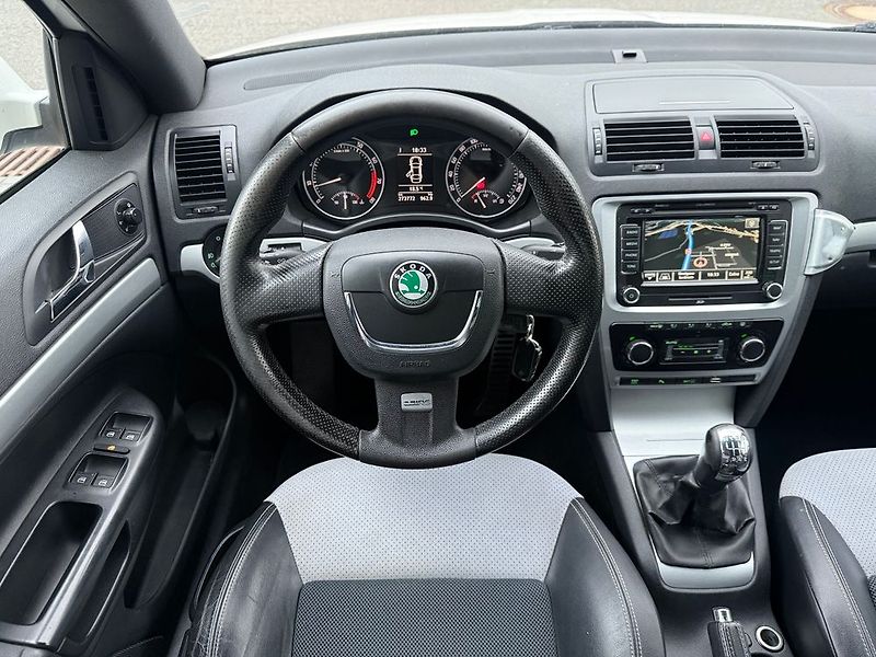 Škoda Octavia (2010) - fotka 15 z 46