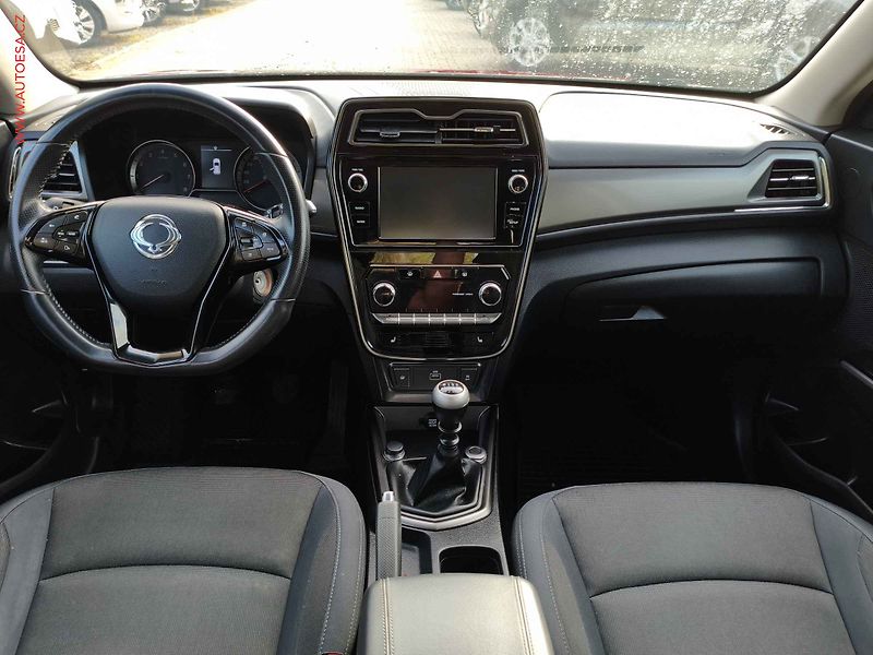 SsangYong Tivoli (2020) 1.5 TGDi, Kamera - fotka 8 z 18