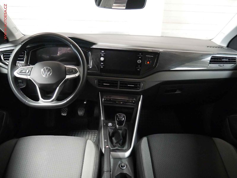 Volkswagen Taigo (2023) 1.0TSI, ČR, servis.kniha - fotka 8 z 19