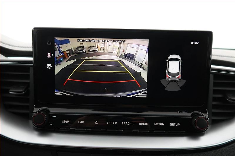 Kia XCeed (2019) 1.6 T-GDI, Automat, Serv.kniha - fotka 18 z 20