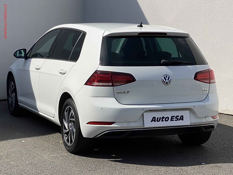 Volkswagen Golf (2017) 1.0 TSi, Sound, DSG, +kola - fotka 6 z 18