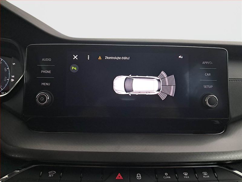 Škoda Octavia (2023) Ambition 2.0 TDI, ČR,1.maj - fotka 15 z 18