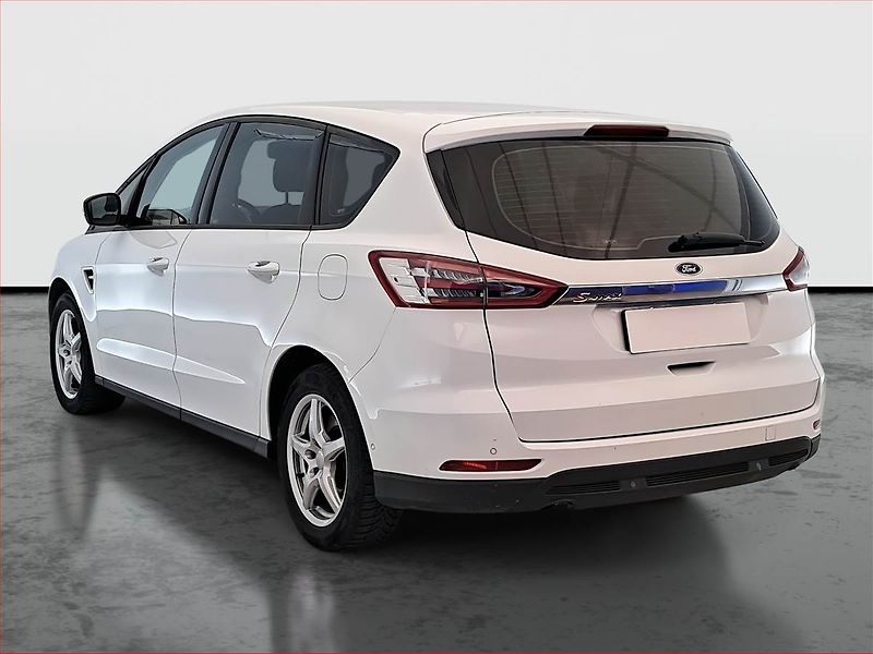 Ford S-MAX (2017) 2.0 TDCi, Navi, Tempomat - fotka 4 z 19