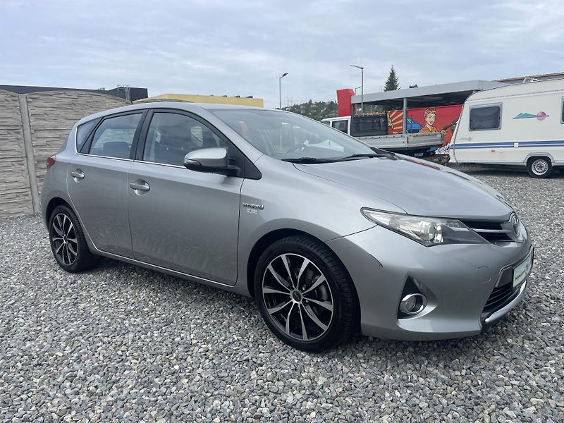 Toyota Auris 1.8i 16v HYBRID AUT SERVIS TOP - fotka 8 z 172