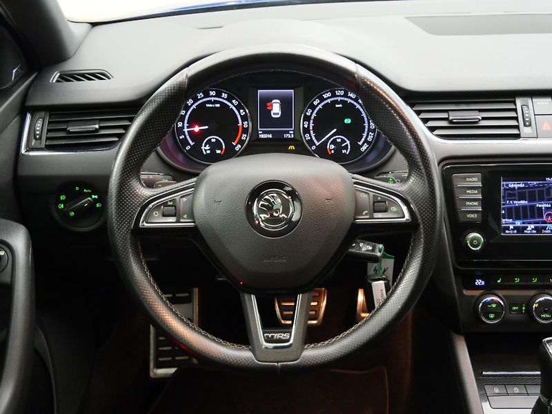 Škoda Octavia - fotka 14 z 24
