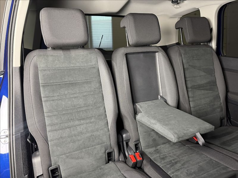 Volkswagen Touran 2,0 TDi  DSG Comfortline Tažné - fotka 12 z 43