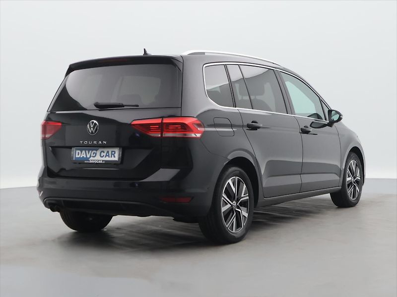 Volkswagen Touran 2,0 TDI DSG Highline 7Míst DPH - fotka 7 z 41