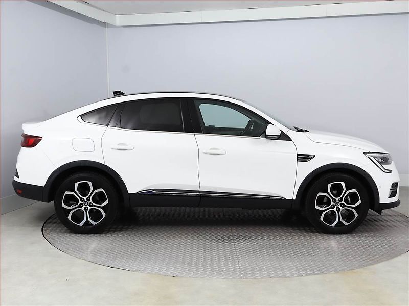 Renault Arkana (2022) Intens 1.3 TCe - fotka 6 z 22