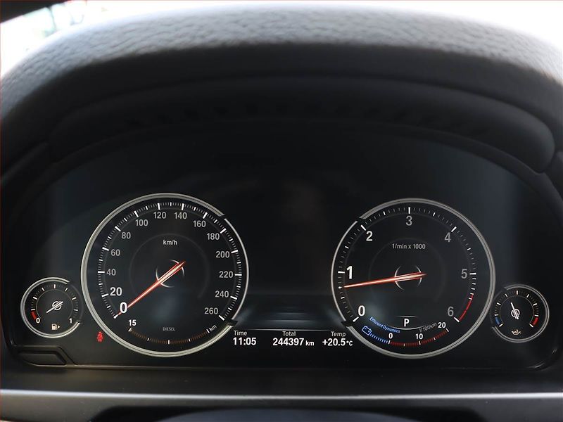 BMW X5 (2017) M Paket xDrive40d - fotka 11 z 25