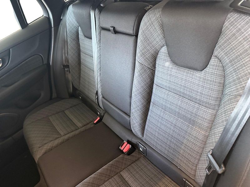 Volvo V60 (2026) V60 B4 CORE - fotka 14 z 14