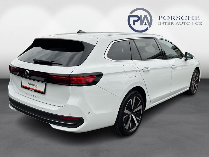 Volkswagen Passat Business 2,0 TDI DSG - fotka 2 z 23