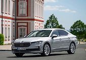 Škoda Superb.