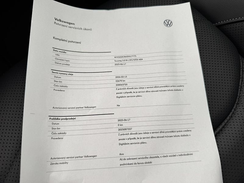 Volkswagen Touareg 3.0Tdi*1-MAJ*DPH*R-LINE*HUD* - fotka 45 z 47