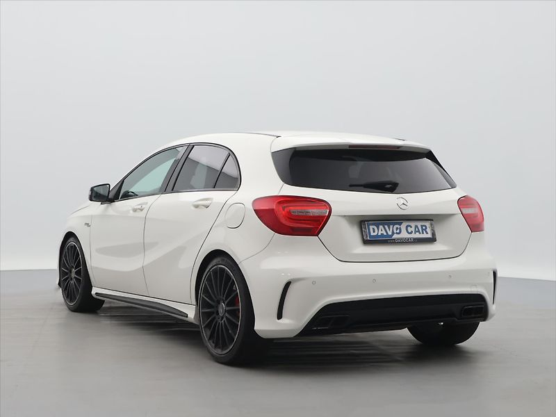 Mercedes-Benz Třídy A 2,0 45 265 kW 4Matic AMG Aut. - fotka 5 z 33