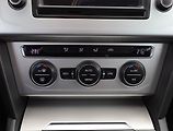 Volkswagen Passat (2015) 2.0 TDI, Navi, Tempomat - náhled 12