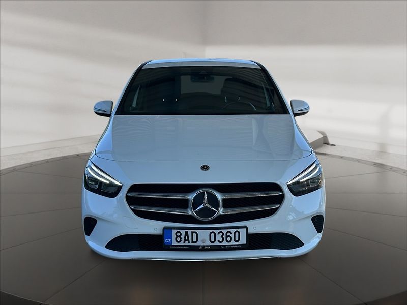 Mercedes-Benz Třídy B 1,3 B180 - fotka 2 z 11