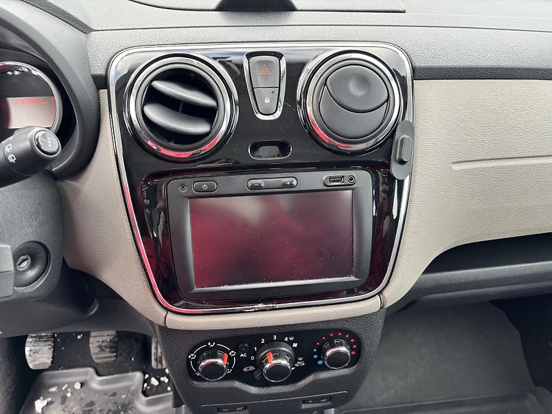Dacia Lodgy (2012) 1.6i 61kW Tažné zařízení! - fotka 23 z 28