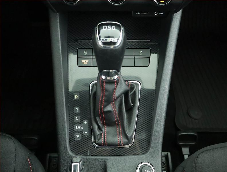 Škoda Octavia (2017) RS 2.0 TSI - fotka 13 z 16