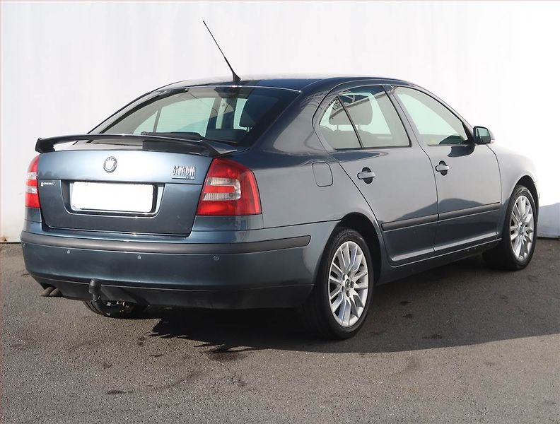 Škoda Octavia (2004) Elegance 2.0 TDI, po STK - fotka 5 z 17