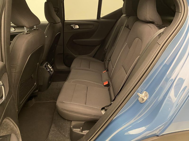 Volvo XC40 PURE ELECTRIC RECHARGE PLUS - fotka 5 z 55