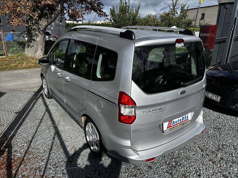 Ford Tourneo Courier 1,0 i 74 kW  Tempomat,Isofix - fotka 3 z 50