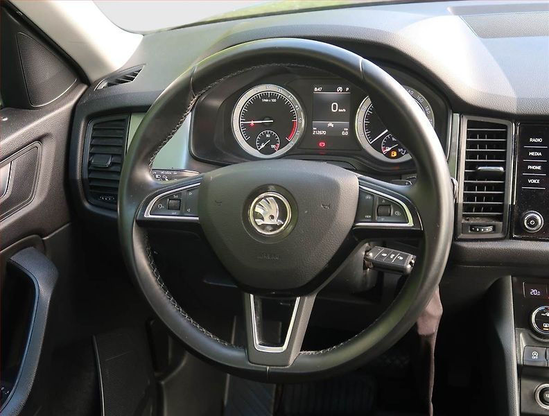 Škoda Kodiaq (2019) 2.0 TDI, Automat, Serv.kniha - fotka 16 z 22