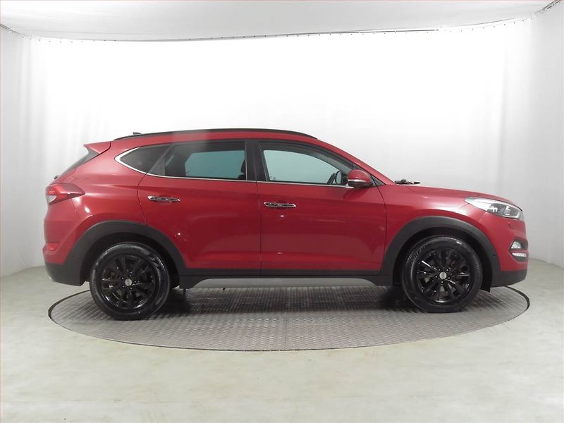 Hyundai Tucson (2017) 2.0 CRDi, 4X4, Automat - fotka 6 z 28