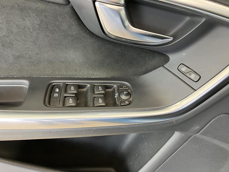 Volvo V60 POLESTAR Limited Edition, ČR - fotka 16 z 39