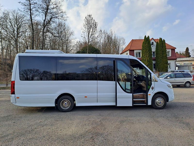 Mercedes-Benz (2022) 519CDI / V6 / 143.900km DPH - fotka 4 z 15