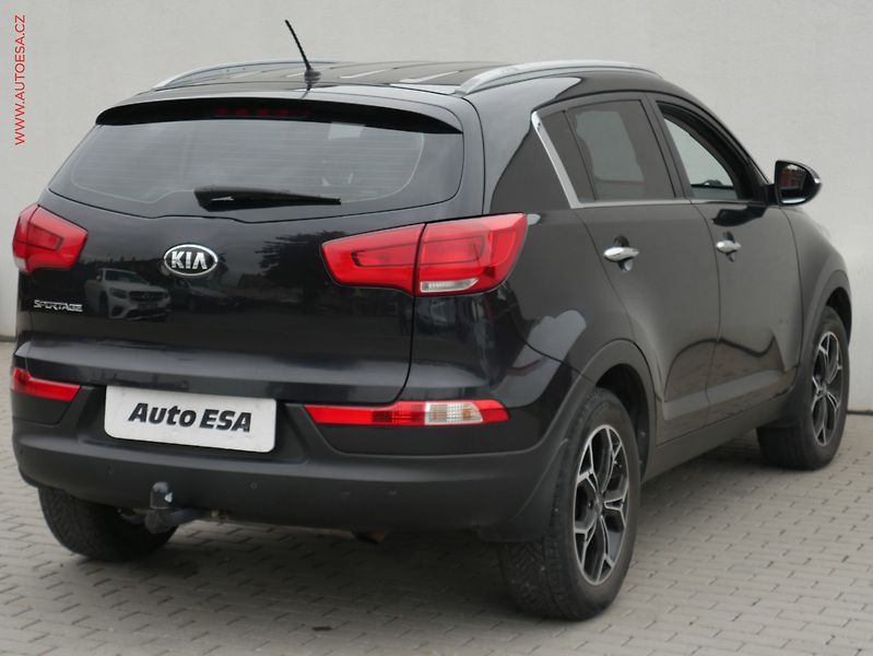 Kia Sportage (2014) 1.6i, ČR, autoAC - fotka 4 z 21