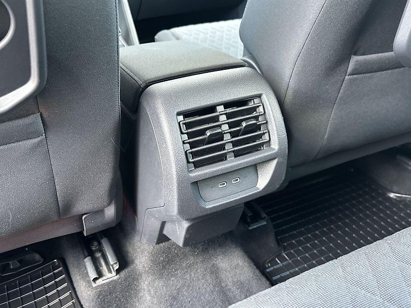 Volkswagen Caddy (2022) 2.0 TDI Life - fotka 23 z 31