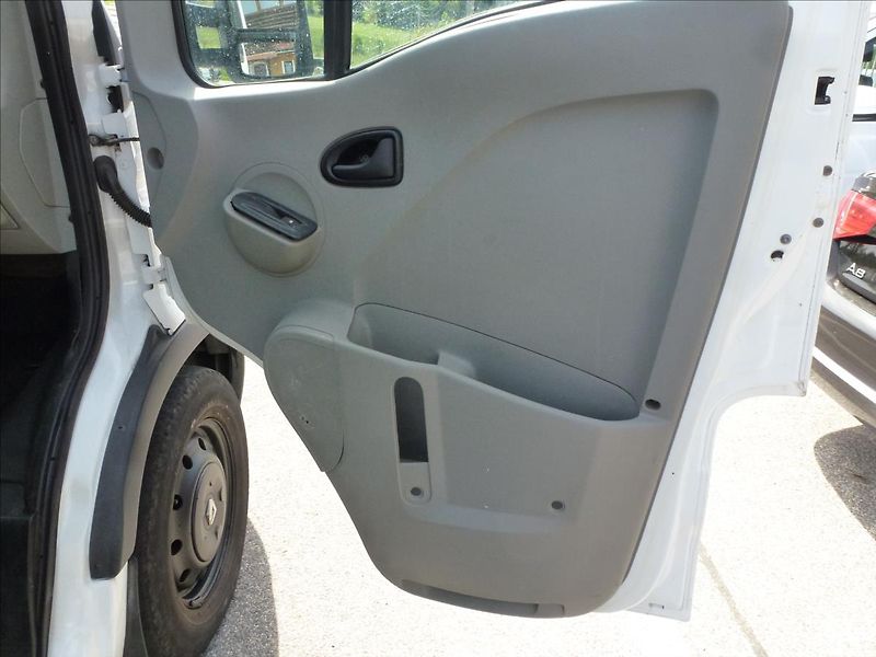 Renault Master 2,5 DCI Valník  150 - fotka 22 z 49
