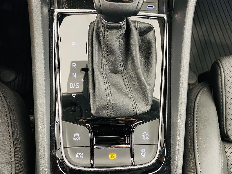 Škoda Kodiaq 2,0 TDI 147kW DSG 4x4 L&K - fotka 17 z 28