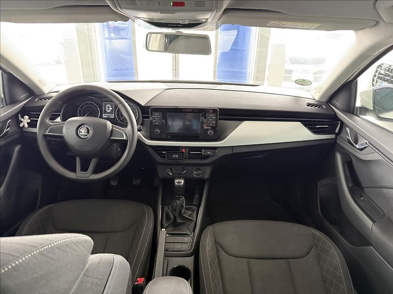 Škoda Scala 1,0   TSI 85kW,SERVISKA,ČR,2.M - fotka 9 z 24