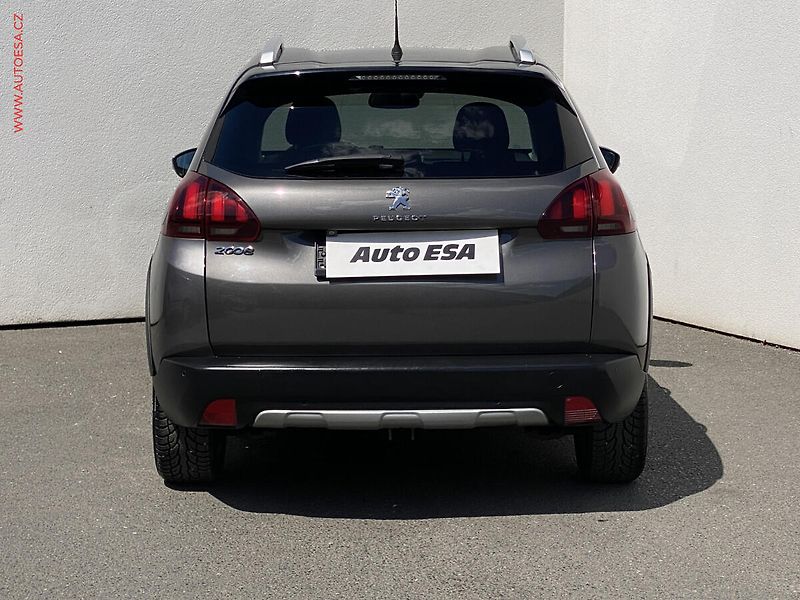 Peugeot 2008 (2018) 1.2PT, Crossway, AT, panor - fotka 5 z 17