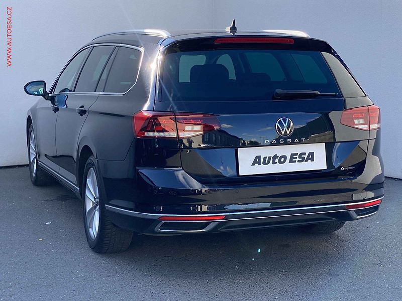 Volkswagen Passat (2021) 2.0 TDi 4x4, 1.maj,ČR - fotka 6 z 19