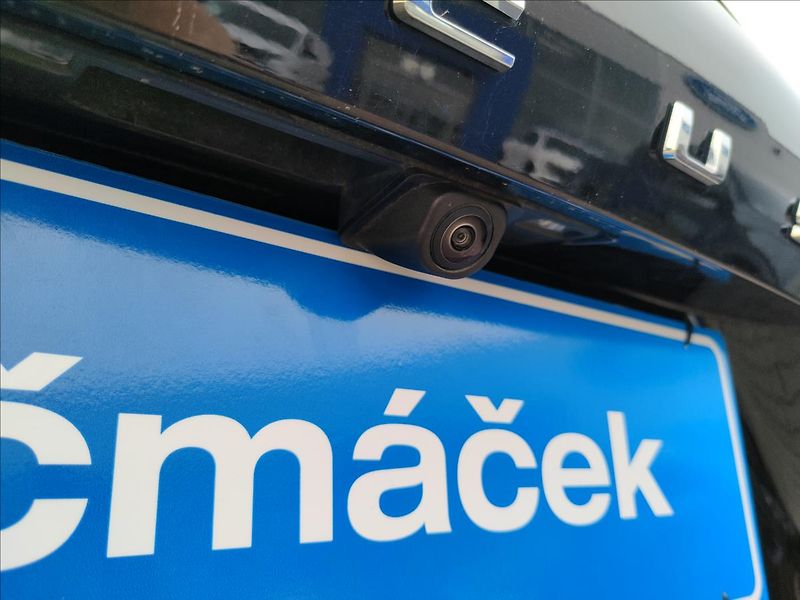 Ford Focus 1,5 EcoBlue 85kW TitaniumX AUT - fotka 19 z 41
