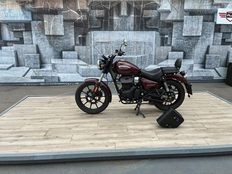 Royal Enfield Meteor 350 (2022) - fotka 4 z 19
