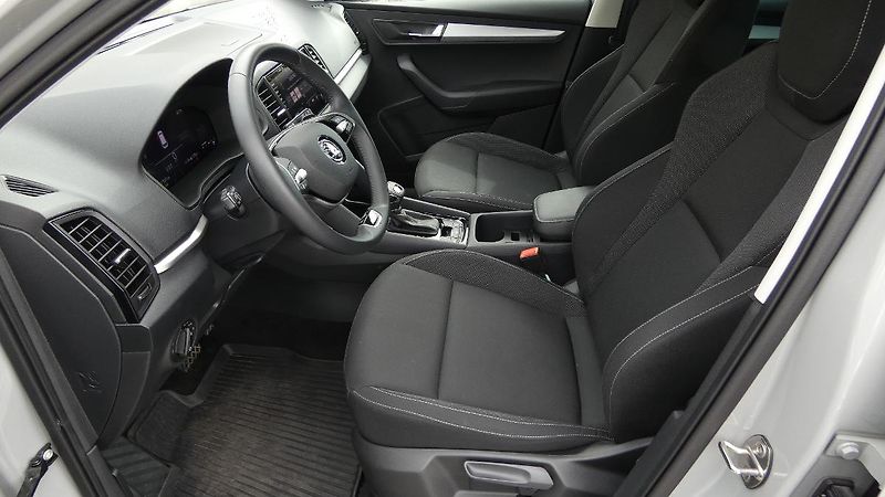 Škoda Karoq 1.5 TSI 110kW Fresh DSG - fotka 19 z 24