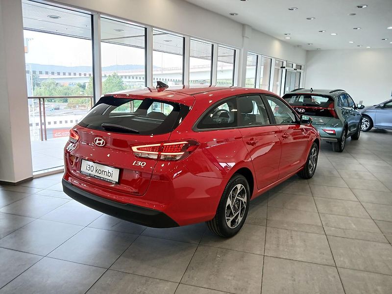Hyundai i30 (2026) 1,0 T-GDI GO Czech! - fotka 3 z 16
