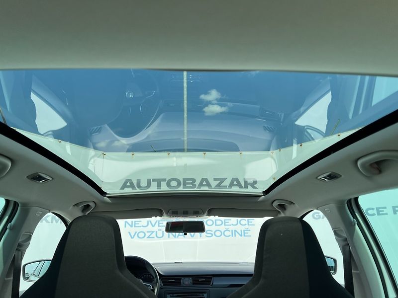Škoda Rapid (2013) 1.2TSi Spaceback! Panorama! - fotka 26 z 26