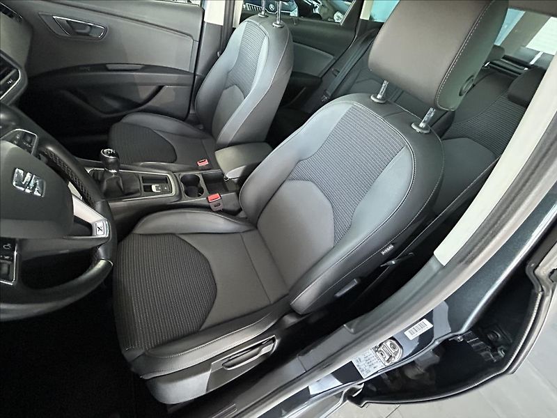 Seat Leon 1,5   TSI,SERVISKA,XCELLENCE - fotka 23 z 27