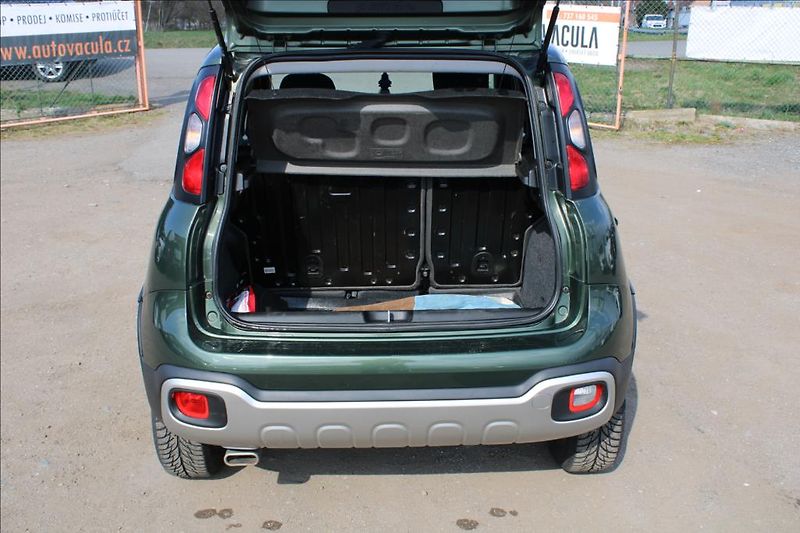 Fiat Panda 1,3 D  CROSS, VELKÝ SERVIS - fotka 13 z 24