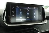 Peugeot 2008 (2023) Allure 1.2 PureTech, Automat - náhled 14