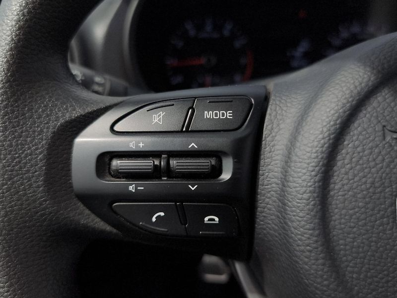 Kia Picanto (2022) COMFORT 1.0 DPi 49kW, ČR, 1 Ma - fotka 11 z 21
