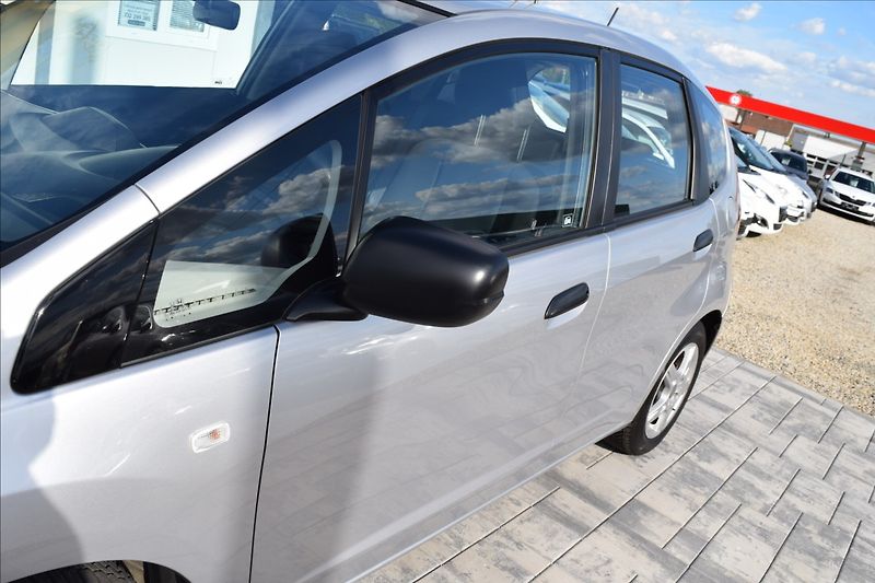 Honda Jazz 1,2 i 66KW ALU KLIMA NÍZKÉ KM - fotka 10 z 35