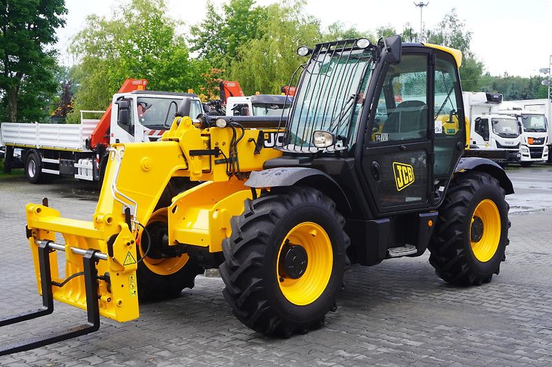 JCB (2019) 535-95 / 3.5 T / range 9.5 m - fotka 9 z 24
