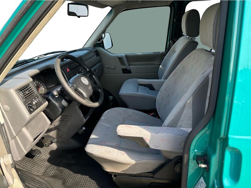 Volkswagen Transporter A 2.5TDI 65KW 7MÍST - fotka 10 z 17